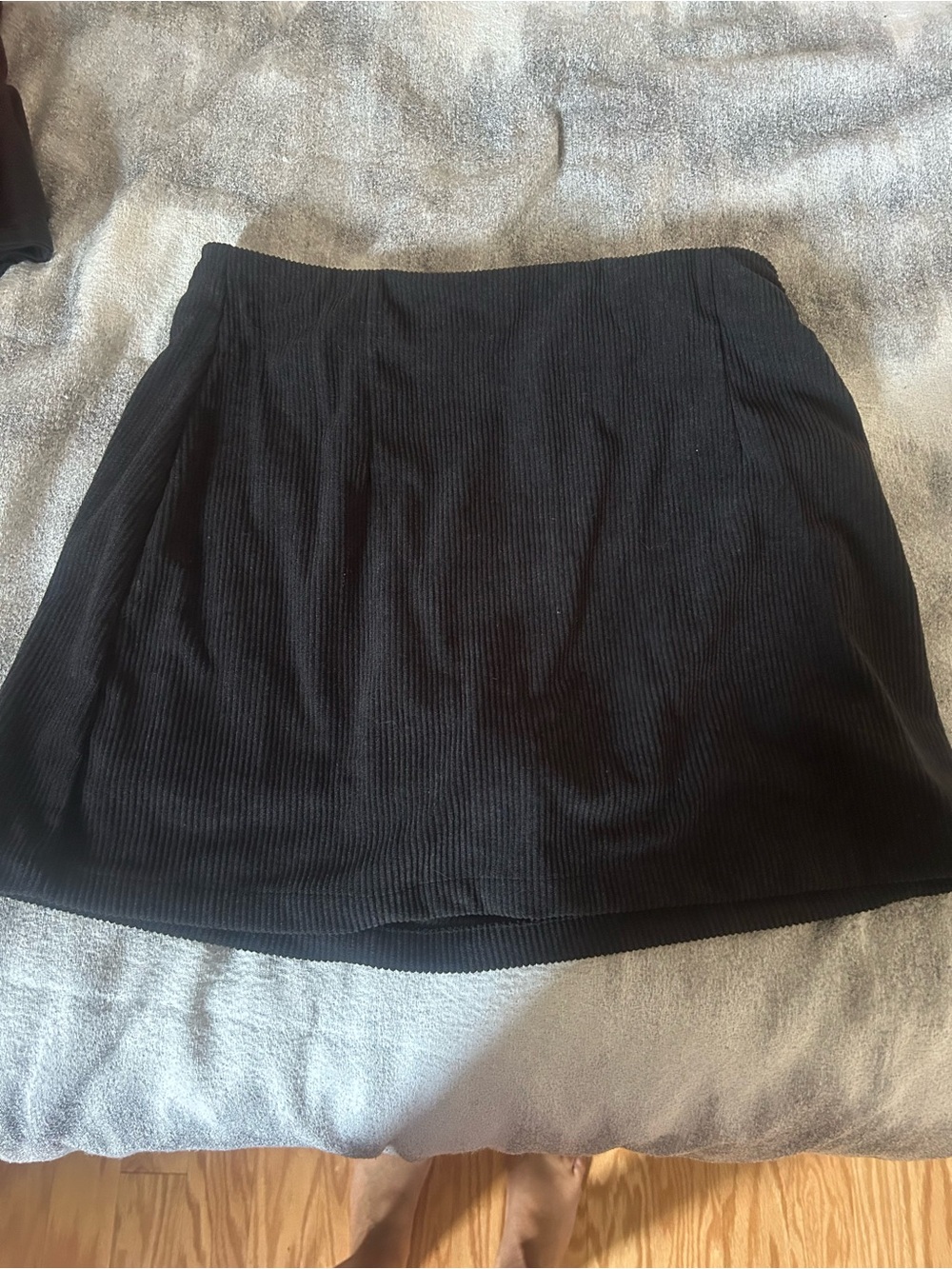 HALARA Black Ribbed Skort size M